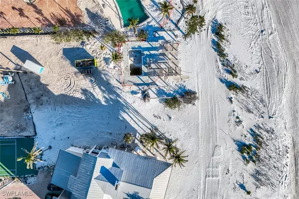 Fort Myers Beach, FL 33931,7902 Estero BLVD