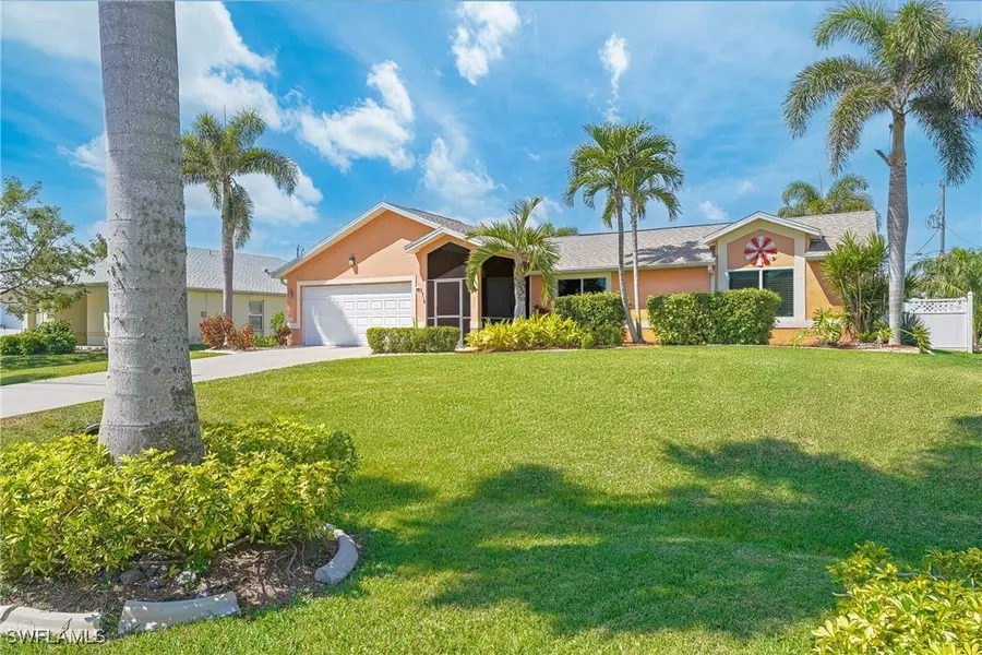 2718 SW 9th PL, Cape Coral, FL 33914