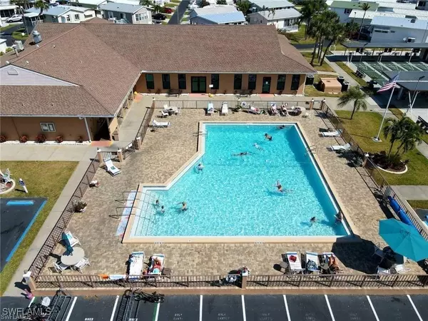 Fort Myers, FL 33908,19681 Summerlin #597 RD