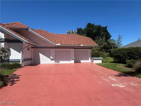 Naples, FL 34105,164 Edgemere WAY S