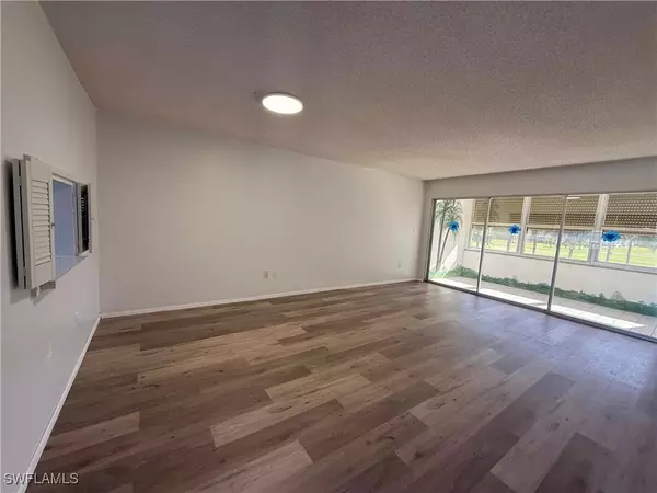 Fort Myers, FL 33907,1828 Pine Valley DR #209