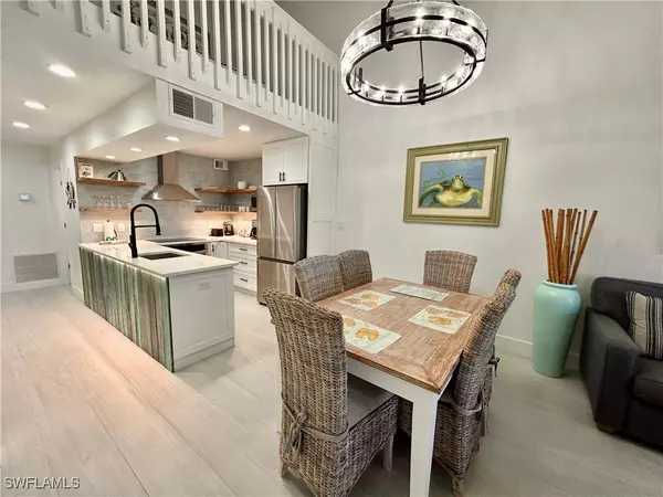 Captiva, FL 33924,2122 Gulf Beach Villas