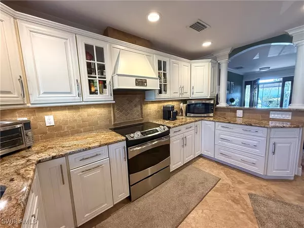 Bonita Springs, FL 34135,27950 Village DR