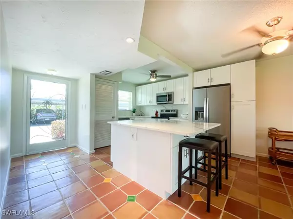 325 Charlemagne BLVD #A108, Naples, FL 34112