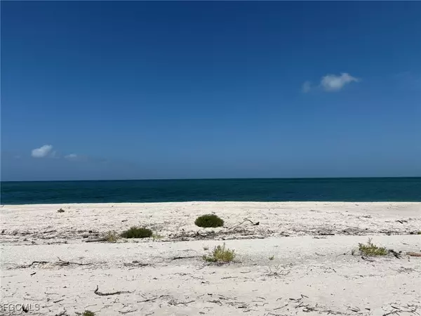 Captiva, FL 33924,484 Gulf Bend DR