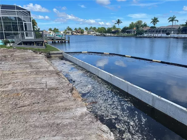 Cape Coral, FL 33991,3241 SW 8th ST