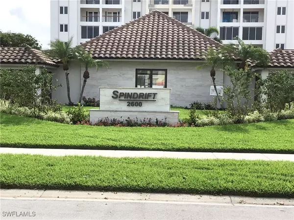 2600 Gulf Shore BLVD N #64, Naples, FL 34103