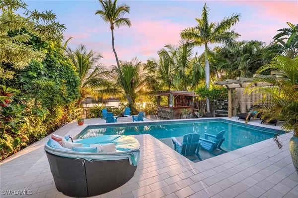 Naples, FL 34102,1155 12th ST N