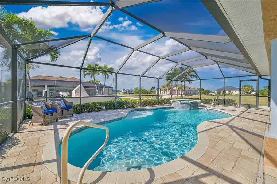 2210 NW 10th TER, Cape Coral, FL 33993