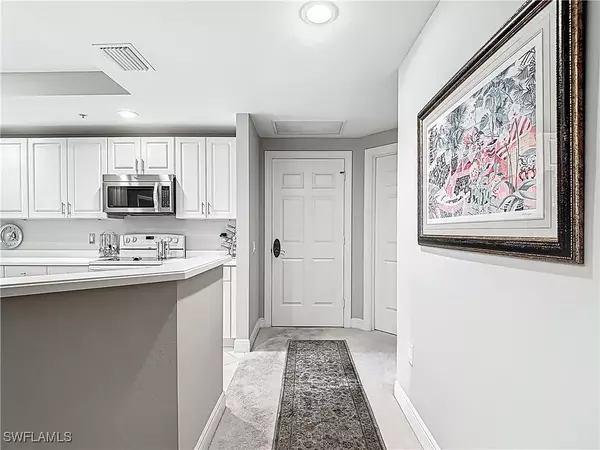 2745 1st ST #1106, Fort Myers, FL 33916