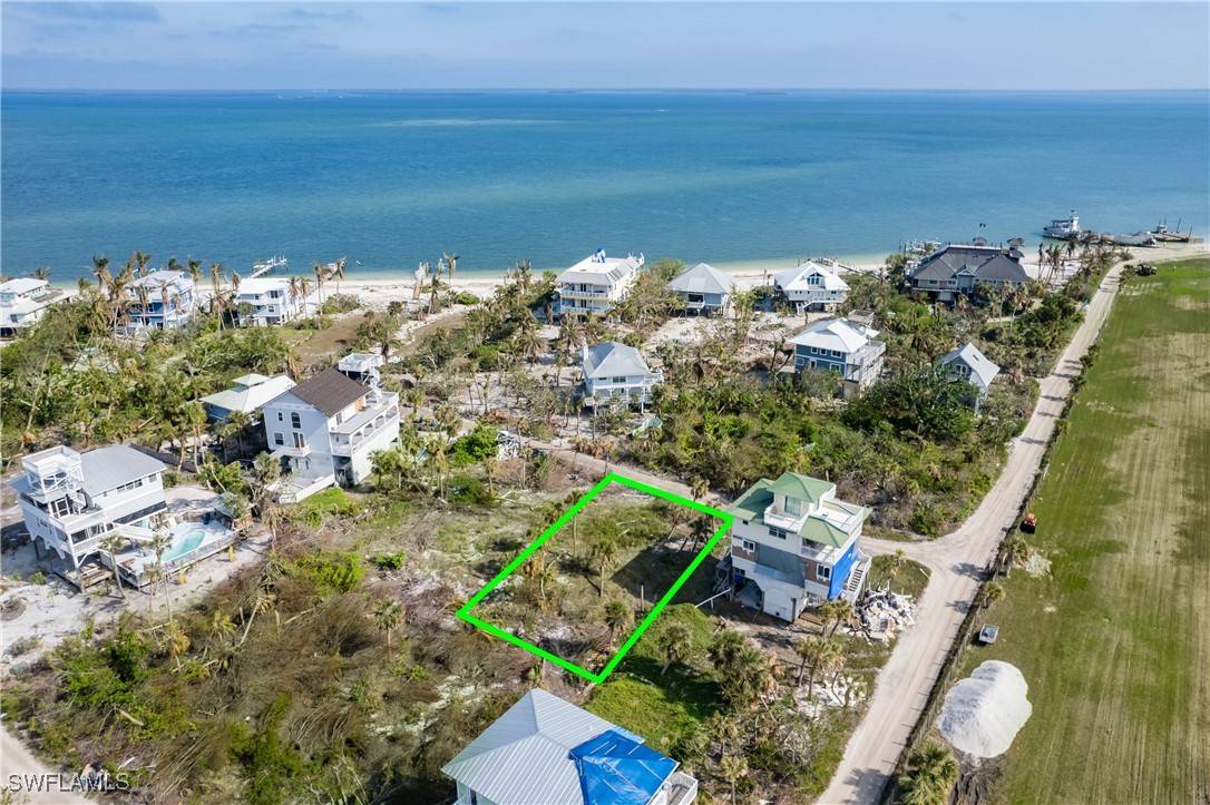 Upper Captiva, FL 33924,200 Gold Finch DR