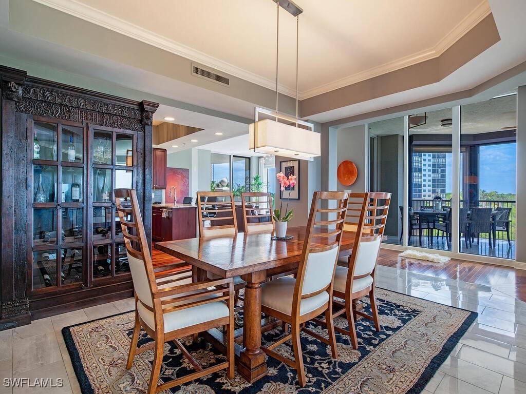 Bonita Springs, FL 34134-6903,5051 PELICAN COLONY BLVD #301
