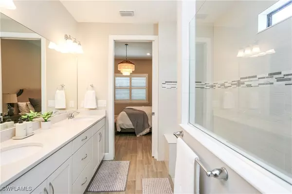 Naples, FL 34120,9716 Everglades DR