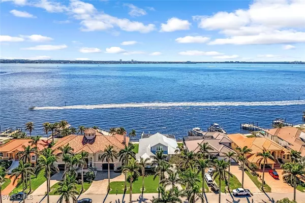 Cape Coral, FL 33904,320 Bayshore DR