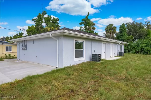 1861 Lillie ST, Fort Myers, FL 33916