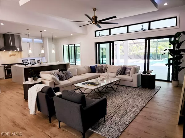 Naples, FL 34119,1125 Oakes BLVD