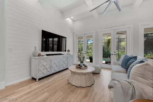 Naples, FL 34110,339 Saddlebrook LN SE