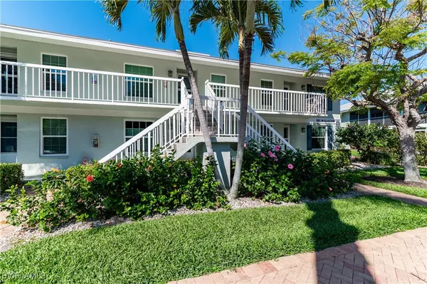 661 W Elkcam CIR #911, Marco Island, FL 34145