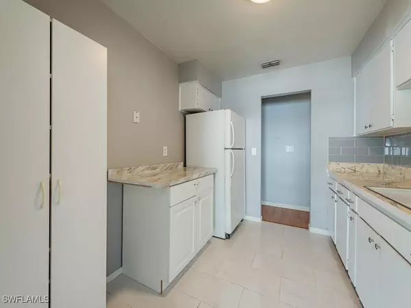 Lehigh Acres, FL 33936,8 Desert Candle CIR