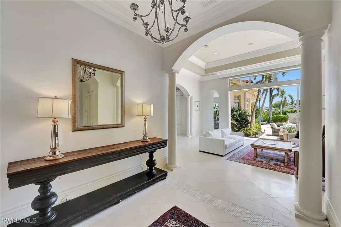 Naples, FL 34105,2052 Isla Vista LN