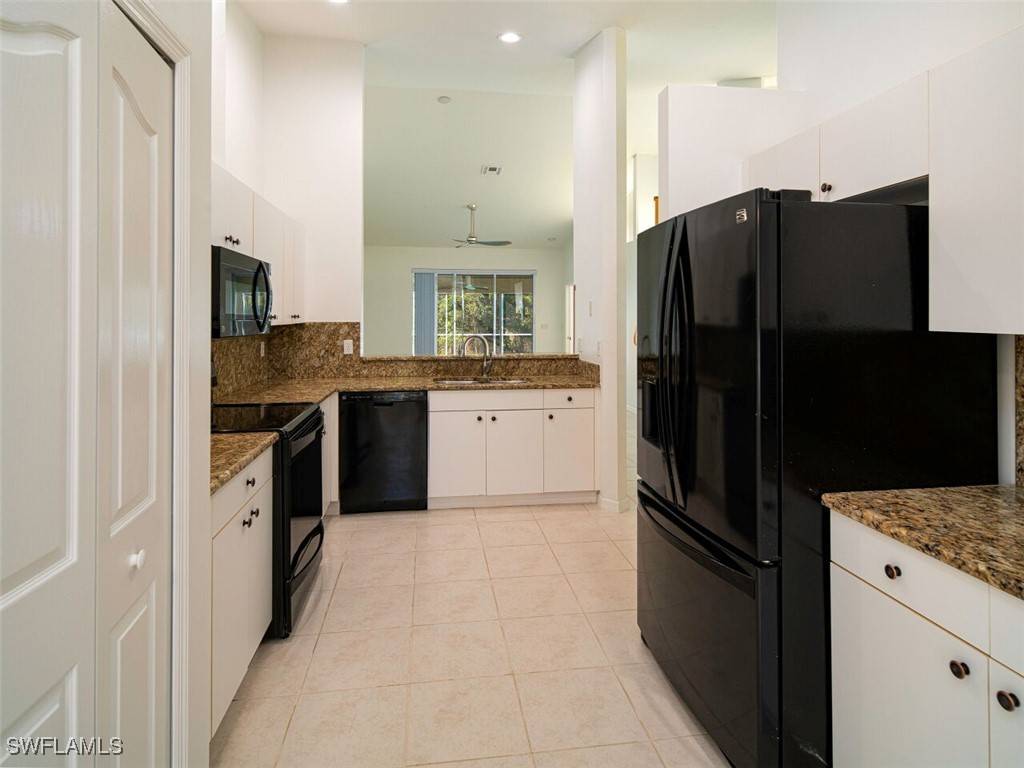 Naples, FL 34104,5347 Whitten DR #88