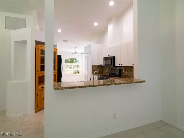 Naples, FL 34104,5347 Whitten DR #88