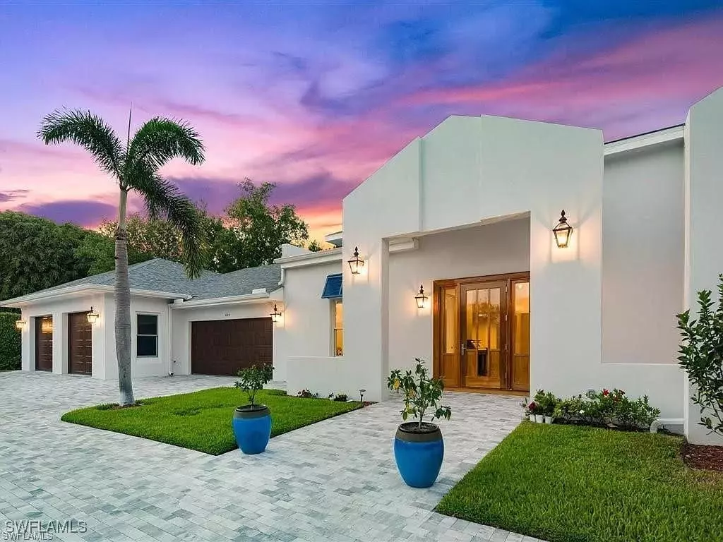 Naples, FL 34102,Address not disclosed