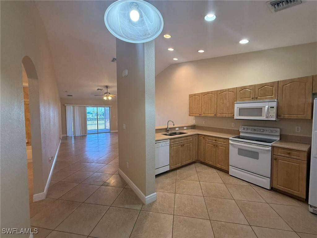 Cape Coral, FL 33991,264 SW 3rd TER #201