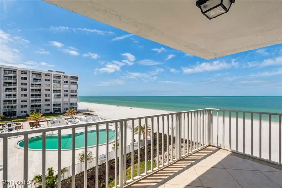 3443 Gulf Shore BLVD N #403, Naples, FL 34103