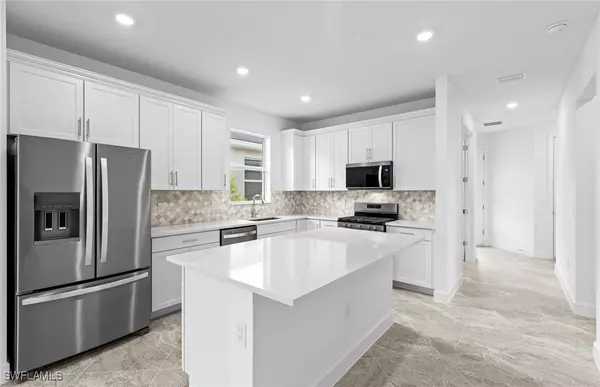 North Fort Myers, FL 33917,17313 Willow Tree LN