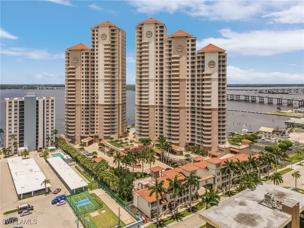 Fort Myers, FL 33901,2090 W First ST #2309