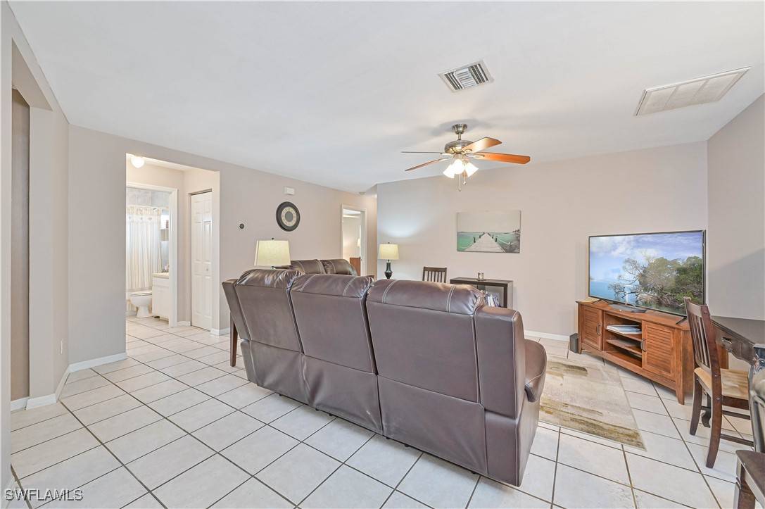 Cape Coral, FL 33990,517-521 SE 6th PL