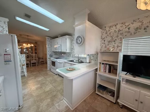 Fort Myers, FL 33908,16219 Durham AVE