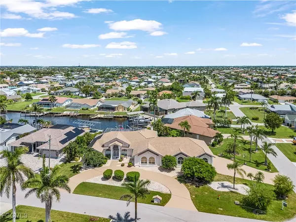 1207 SW 52nd TER, Cape Coral, FL 33914