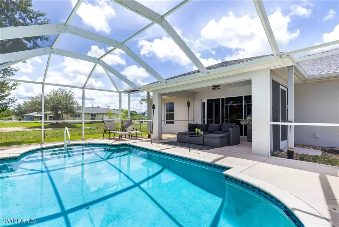 Lehigh Acres, FL 33976,3608 8th ST SW