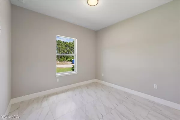 Lehigh Acres, FL 33974,1050 Milwaukee BLVD