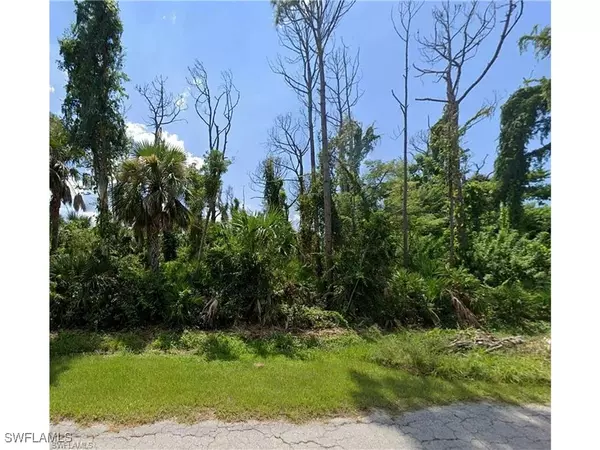 3471 Tropical Point DR, Other, FL 33956