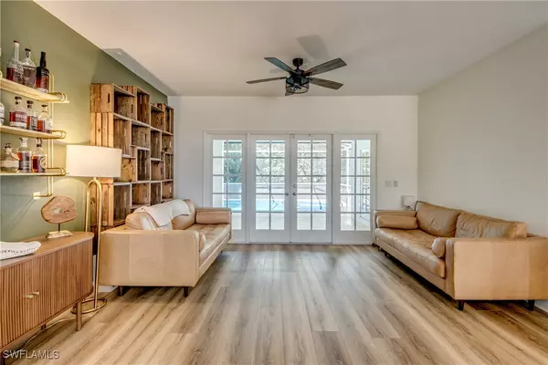 Fort Myers, FL 33919,354 Prather DR