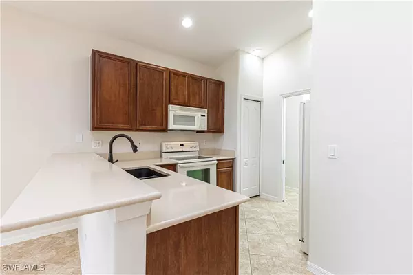 Naples, FL 34104,144 Glen Eagle CIR