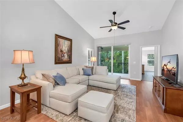 6765 Huntington Lakes CIR #201, Naples, FL 34119