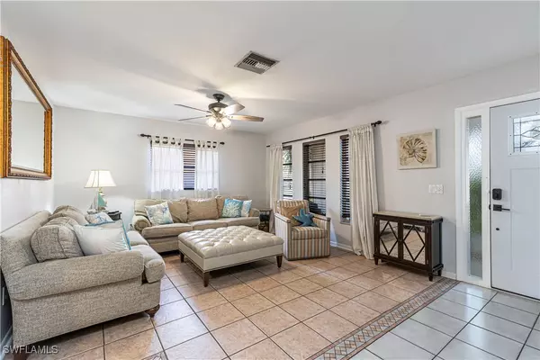 Naples, FL 34108,634 103rd AVE N