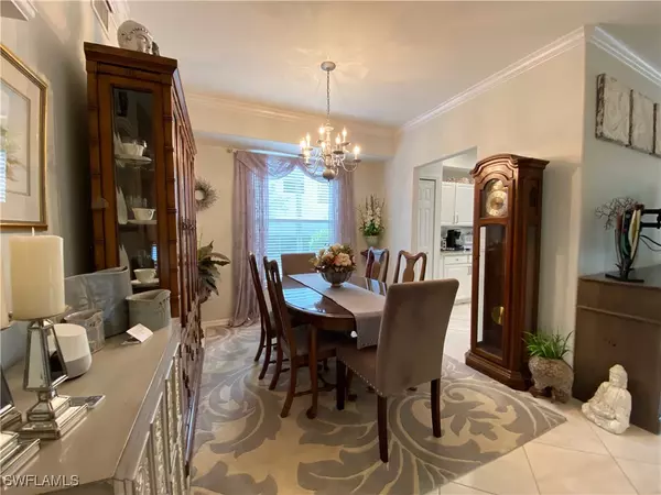 Naples, FL 34105,1455 Tiffany LN #107