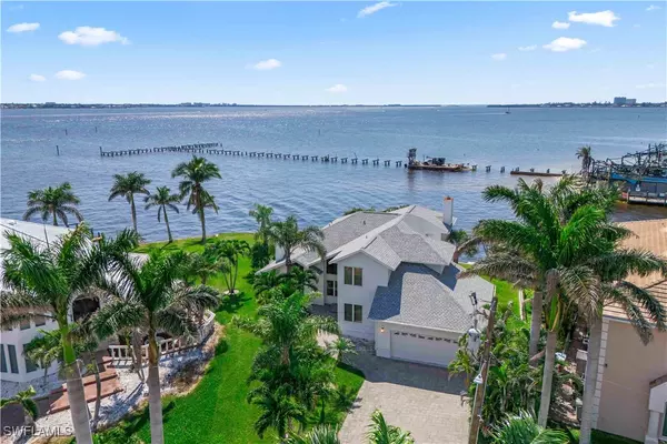 Cape Coral, FL 33904,1202 Flamingo DR