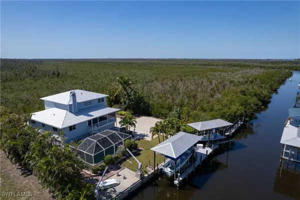 7940 Lobean LN, Bokeelia, FL 33922