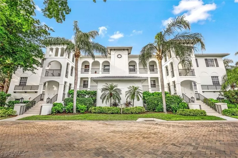 837 Sailaway LN #204, Naples, FL 34108