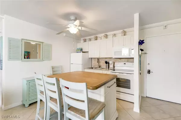 Fort Myers Beach, FL 33931,7300 Estero BLVD #108