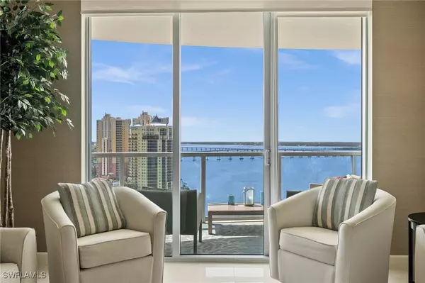 3000 Oasis Grand BLVD #2104, Fort Myers, FL 33916