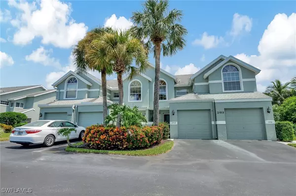 2103 Tama CIR #202, Naples, FL 34112