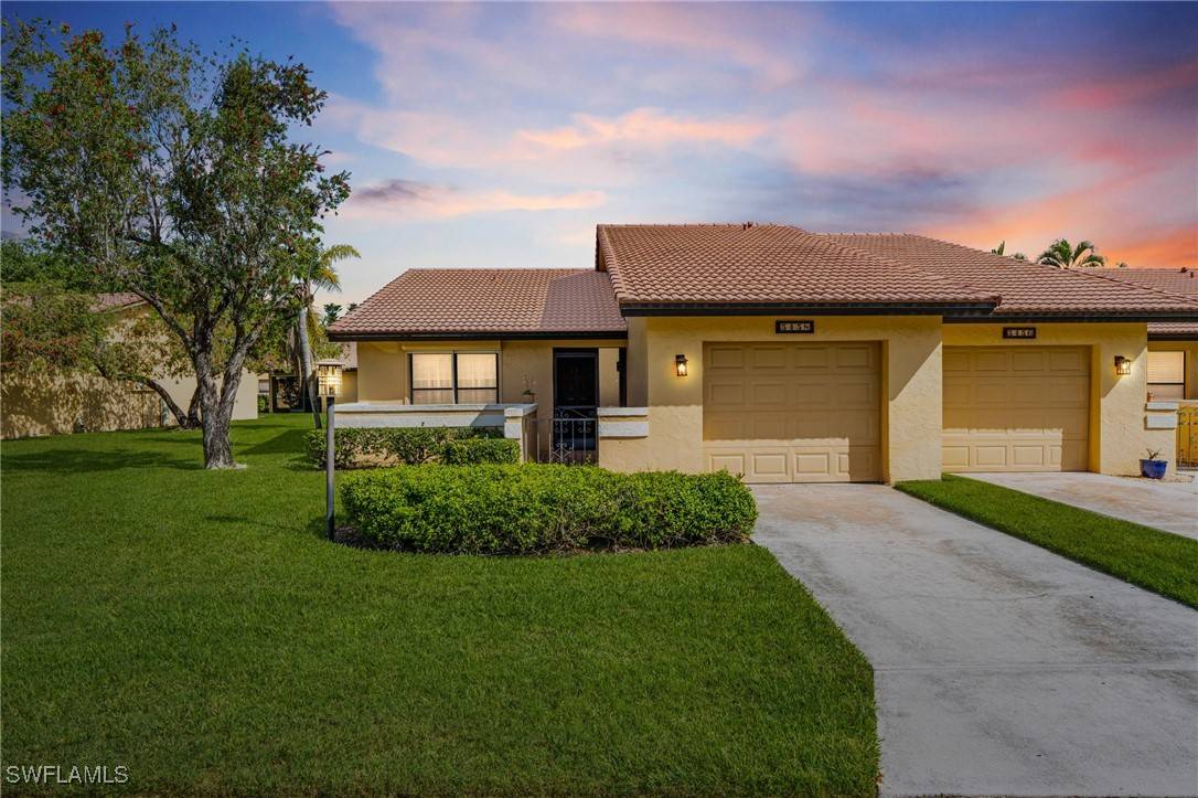 5458 Governors DR, Fort Myers, FL 33907