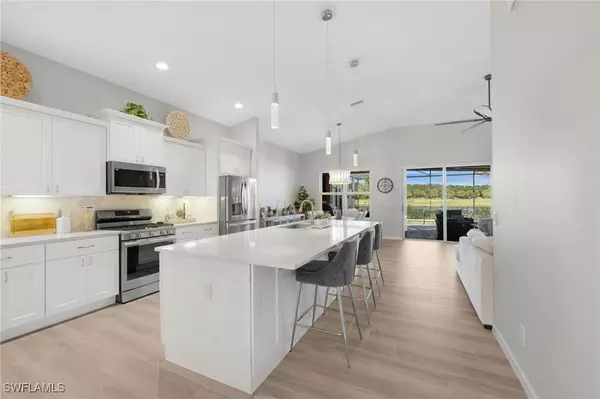 Miromar Lakes, FL 33913,10304 Porto Romano DR